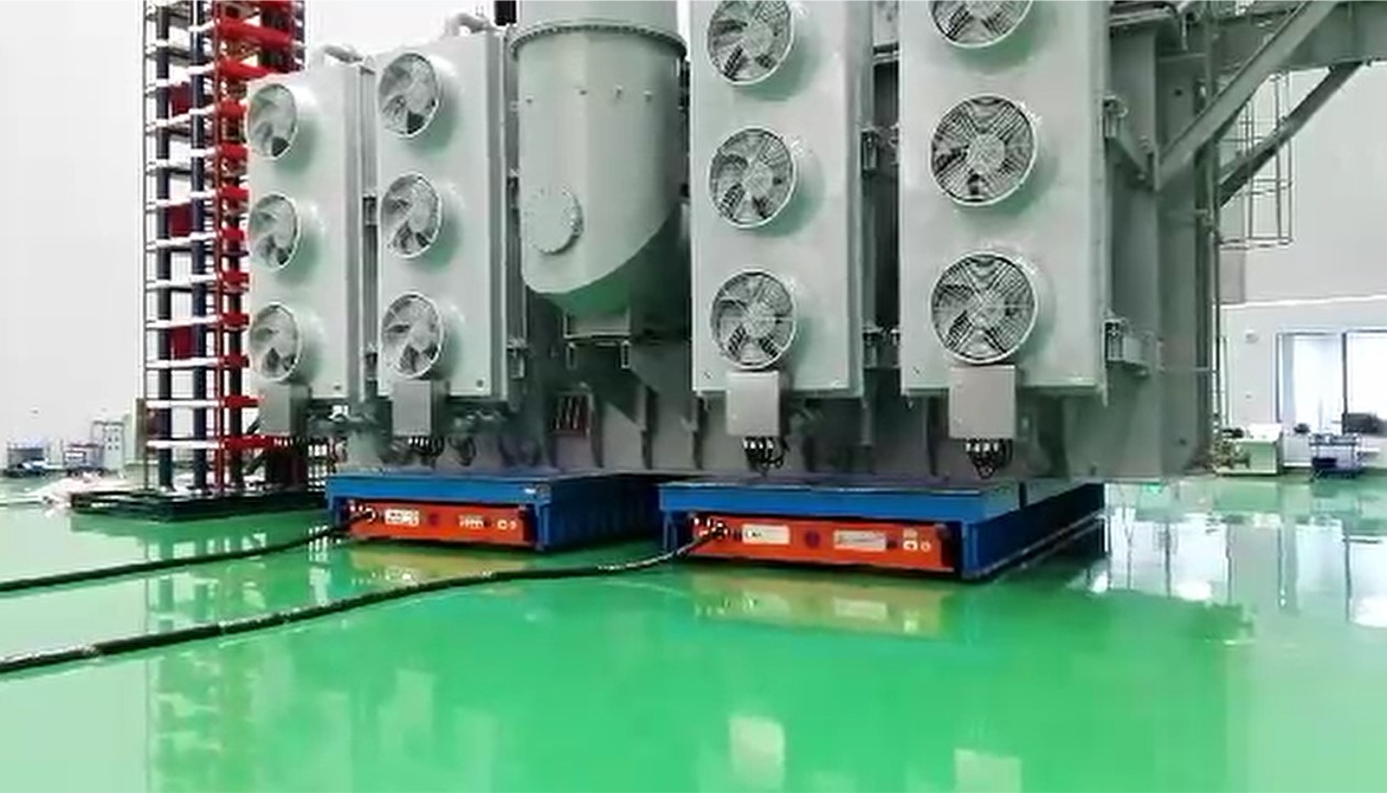 Two sets of 280T Air Cushion Vehicles moving Transformer